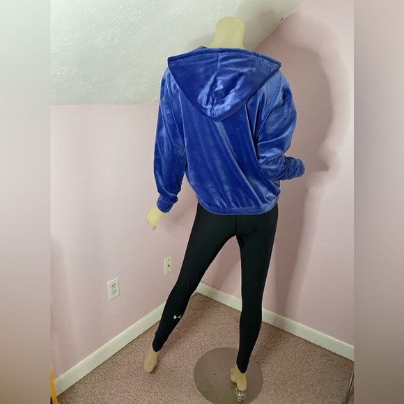 FILA Velour Crop 1/4 Zip Hoodie - Picture 7 of 16